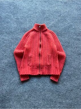 Gap Lambswool Cable Knit Sweater
